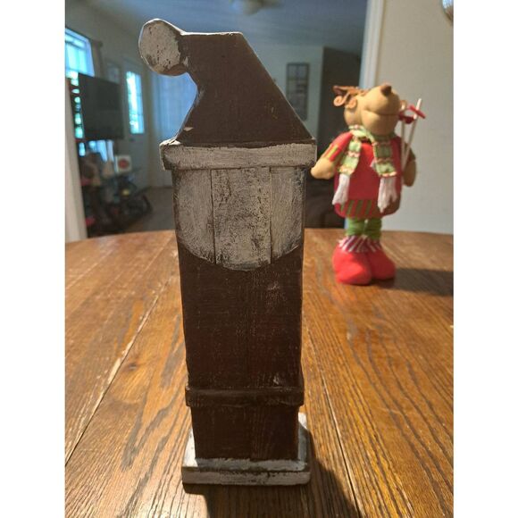 Heartland Holiday Santa Figurine Resin Carved Wood Look Farmhouse Shelf Decor - Picture 8 of 11
